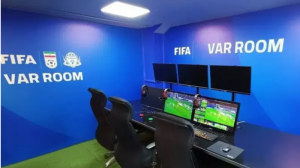 چرا بازی آلومینیوم و گل گهر VAR نداشت؟