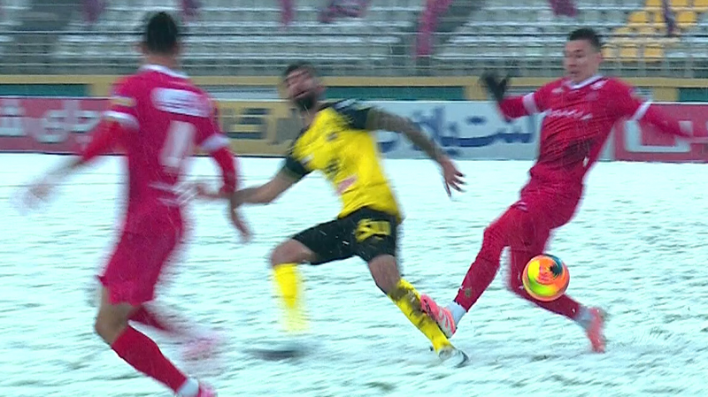 اخراج سرگیف و 10 نفره شدن پرسپولیس