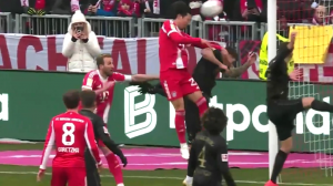 گل اول بایرن مونیخ به آگزبورگ (هیروکی ایتو)