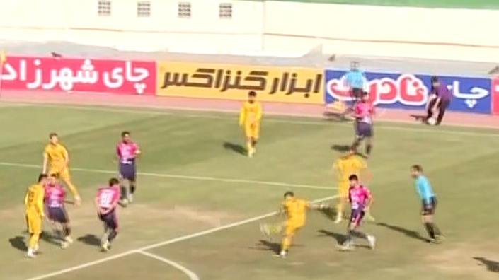 شوت تماشایی هلیلوویچ به تیر دروازه خورد