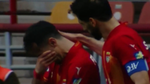 گریه‌های فرشاد احمدزاده بعد از گلزنی به پرسپولیس