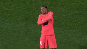 گل اول بارسلونا به الچه توسط یامال