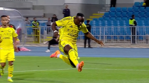 گل اول النصر به الریاض (مانه)