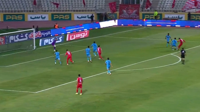 ضربه تماشایی اورونوف به تیر دروازه چادرملو