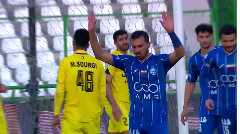 گل اول استقلال به شمس آذر (ابوالفضل جلالی)