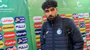 خروج بازیکنان استقلال و توضیح فلاح درباره پنالتی شمس آذر