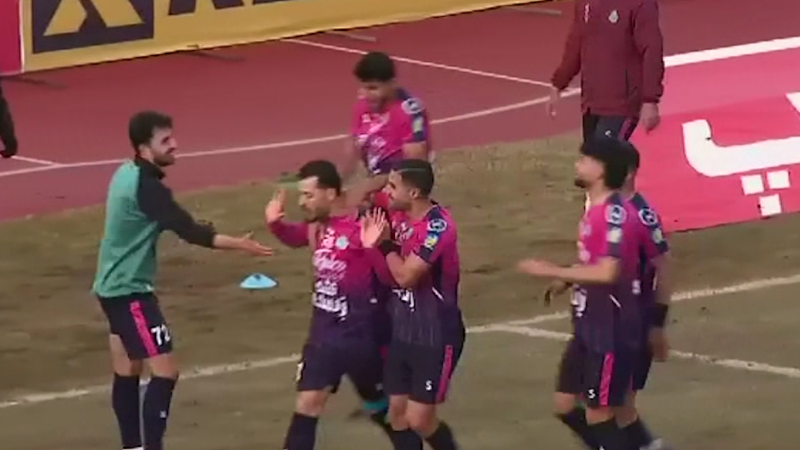 گل اول آلومینیوم به ذوب آهن (حسینی)