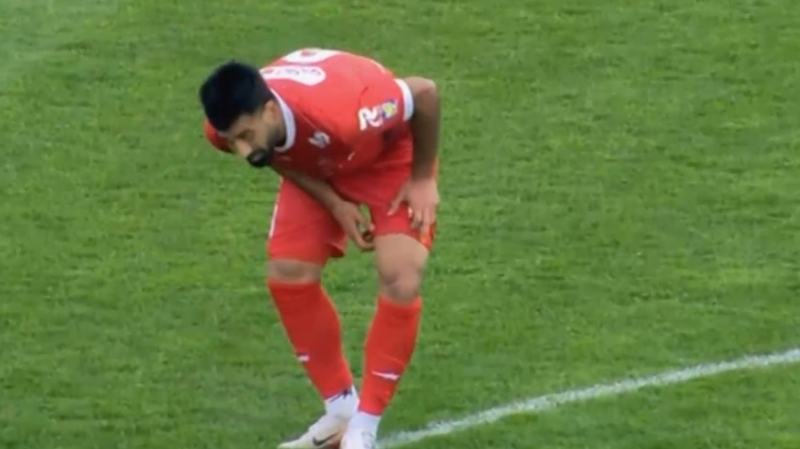 مصدومیت حسین کنعانی و تعویض با پورعلی‌گنجی