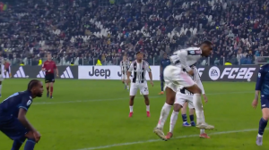 گل دوم یوونتوس به لاتزیو (کالولو)