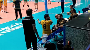 اشتباه ویدیوچک و واکنش موسوی: مگه کوری؟