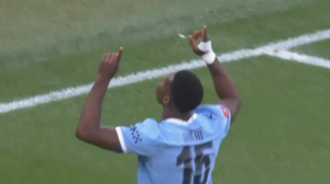 گل دوم منچسترسیتی به سالفورد توسط گوئهی