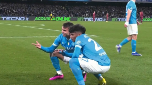 گل دوم ناپولی به رم (سانتوس)