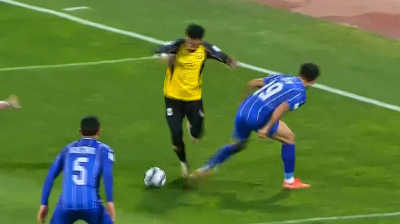 موقعیت خطرناک الحسین که منجر به گل نشد!