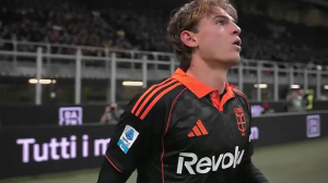 گل اول کومو به میلان (پاز)