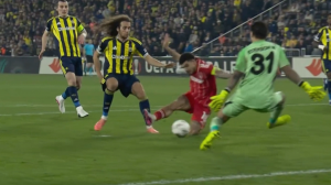 گل سوم ناتینگهام فارست به فنرباغچه (وایت)