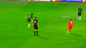 نیازمند، مانع از گل زیبای یوسفی شد