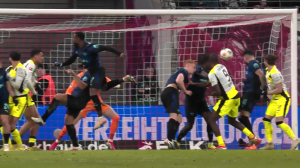 گل اول دورتموند به لایپزیش (گل به خودی)
