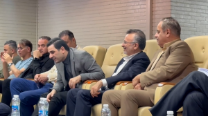 حضور محمدرضا داورزنی در سالن فدراسیون والیبال