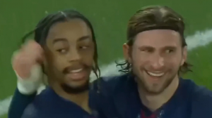 گل دوم پاری سن ژرمن به متز (بارکولا)