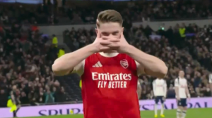 گل دوم آرسنال به تاتنهام (گیوکرش)