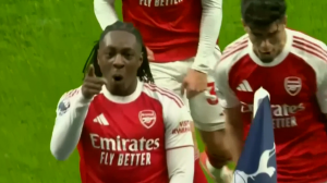 گل اول آرسنال به تاتنهام (ازه)