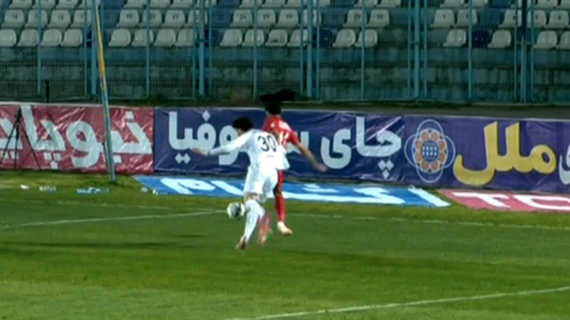 صحنه مشکوک به پنالتی در محوطه ملوان