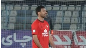 صحنه جنجالی بازی ملوان - تراکتور 