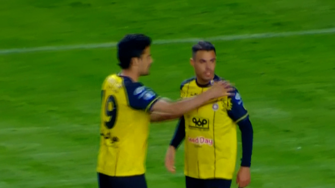 گل سوم سپاهان به استقلال خوزستان توسط آلوز