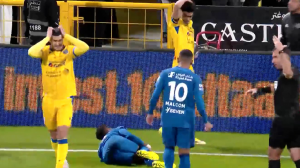 اتفاق دلخراش برای التمبکتی در جریان بازی 