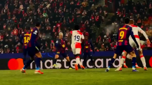 گل تماشایی اولمو مقابل اسلاویا‌پراگ از نمایی متفاوت