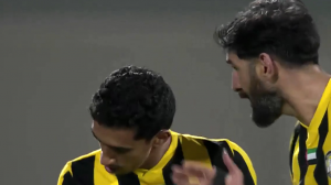 پاس گل شهریار مغانلو مقابل الظفره 