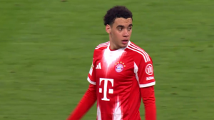 گل سوم بایرن مونیخ به مونشن گلادباخ توسط موسیالا