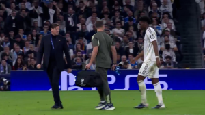 صحنه مصدومیت شوامنی در تقابل امشب!