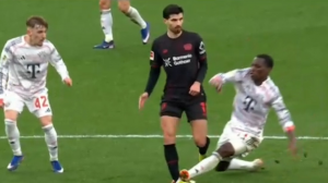 اخراج جکسون با خطای وحشتناک روی بازیکن لورکوزن