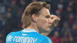 گل اول ناپولی به کالیاری توسط مک‌تامینی