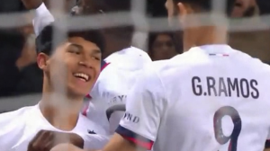 گل سوم پاری سن ژرمن به نیس (فرناندز)