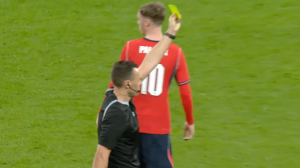 اشتباه فاحش داور در بازی انگلیس - اروگوئه 