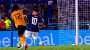 گل دوم آرژانتین به زامبیا (مسی)