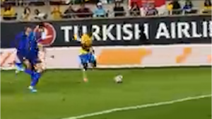 حرکت تماشایی وینیسیوس پیش از گل دنیلو به کرواسی 