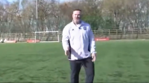 ضربه آزاد قدرتمند رونی، به فوتبال برگرد