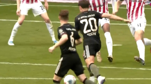 گل دوم بایرن مونیخ به فرایبورگ (بیشهوف)