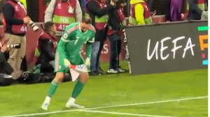 دوناروما، گم کردن برگه پنالتی‌ها و دزد ۱۴ ساله!