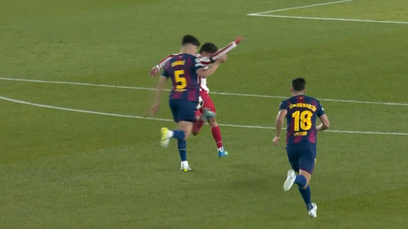 بارسلونا 10 نفره شد، اخراج کوبارسی مقابل اتلتیکومادرید