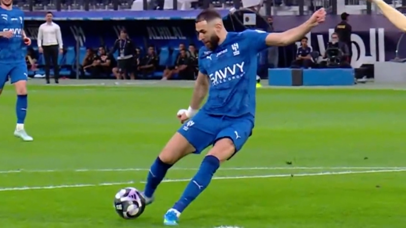 گل دوم الهلال به الخلود توسط بنزما