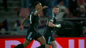 گل دوم استون ویلا به بولونیا توسط واتکینز