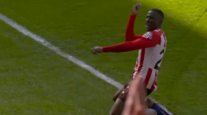 گل اول ساندرلند به تاتنهام توسط موکیله