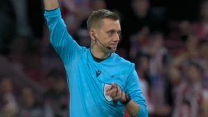 گل مردود بارسلونا به اتلتیکو مادرید توسط تورس 