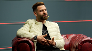 پیشنهاد استقلال ۱۰ میلیارد بیشتر از پرسپولیس بود