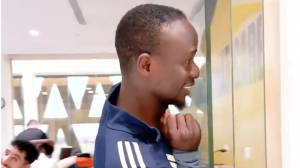 شیطنت‌های مانه در رختکن النصر