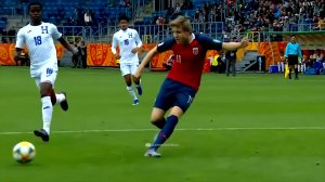 وقتی بچه غول 18 ساله بود